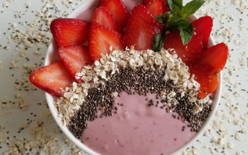 Raspberry Strawberry Smoothie Bowl
