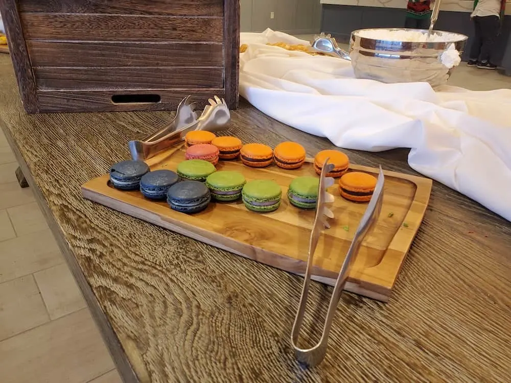 Walker's Exchange at The Galt House Hotel Family Vacations US