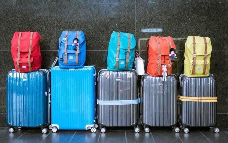 tips for avoiding illness while traveling